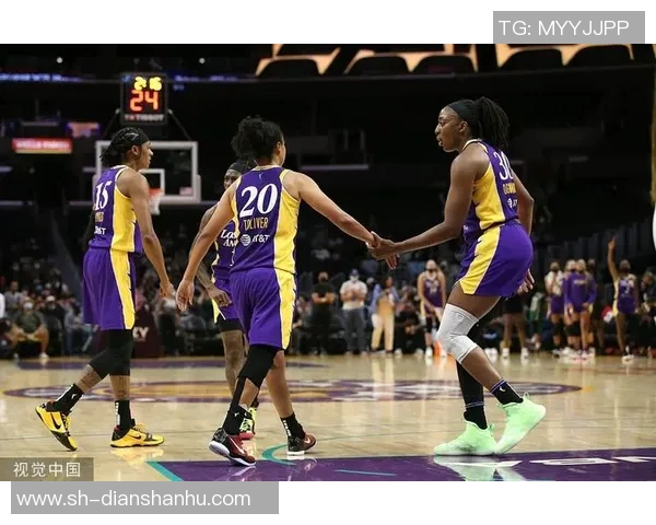 河床与亚特兰大竞技的对决分析及比赛前瞻探讨